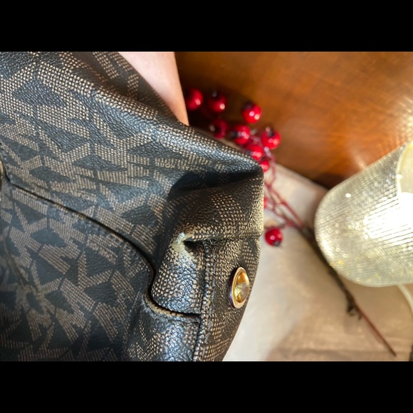 MK brown and black purse. - Picture 8 of 11